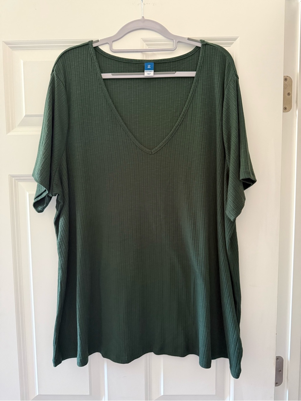 Old Navy Women’s Forest V-Neck Ribbed Top